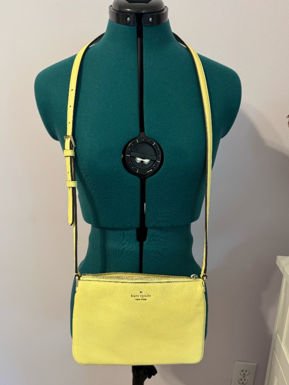 Kate Spade Yellow Pebble Crossbody w/ Matching Wallet NWT - Picture 1 of 4